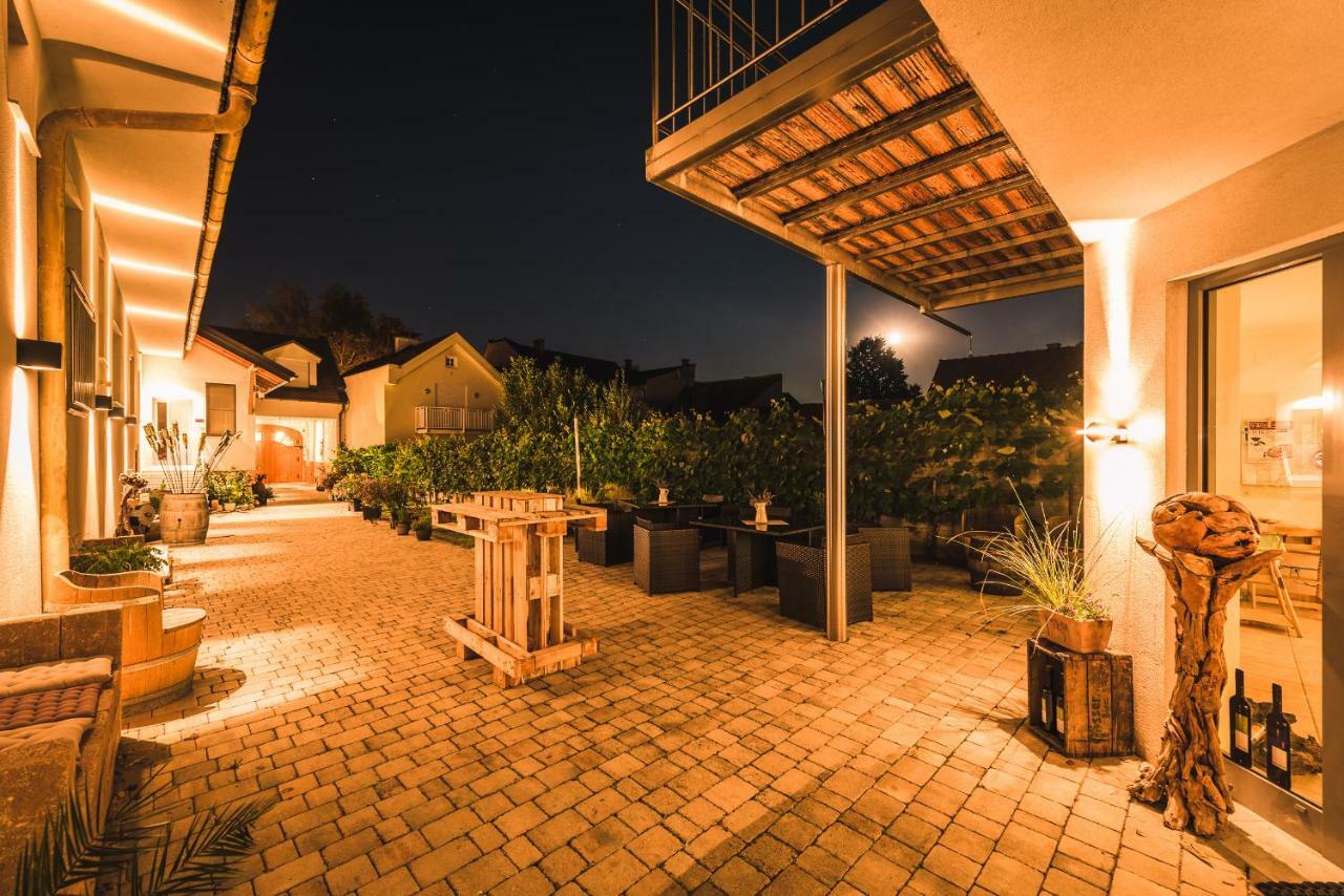 Weingut Gaestehaus D&D Haider Jois Zewnętrze zdjęcie