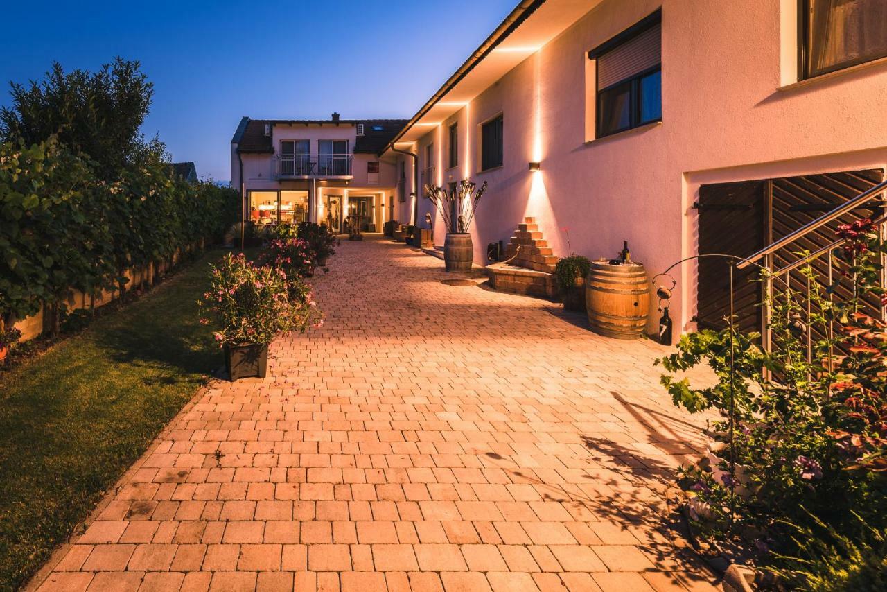Weingut Gaestehaus D&D Haider Jois Zewnętrze zdjęcie